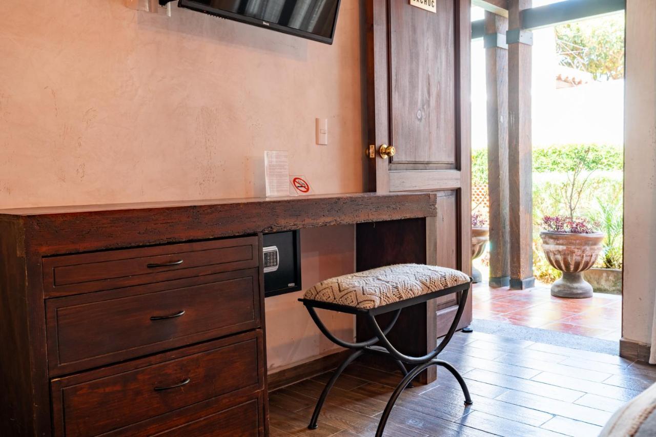Yox Hotel Boutique San Cristóbal de Las Casas المظهر الخارجي الصورة A yuyu stool